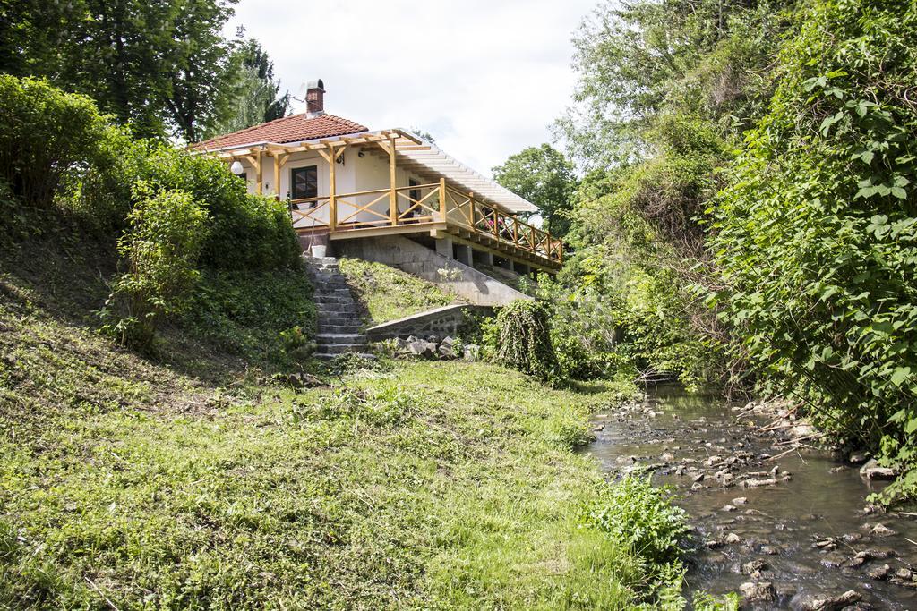 Teraszhaz Zebegeny Villa Екстериор снимка